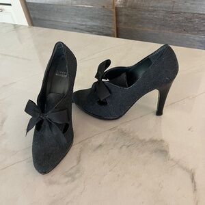 STUART WEITZMAN MOZART GRAY FLANNEL BOOTIES HIGH HEELS WITH BOWS SIZE 8.5